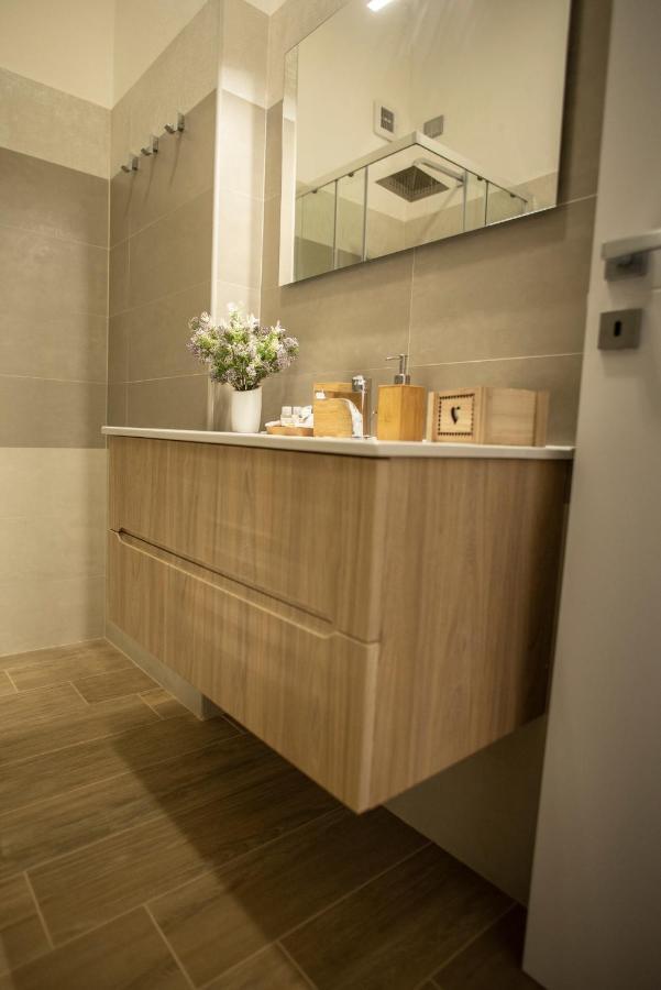 Bellini Lorenz Apartment Кальяри Экстерьер фото